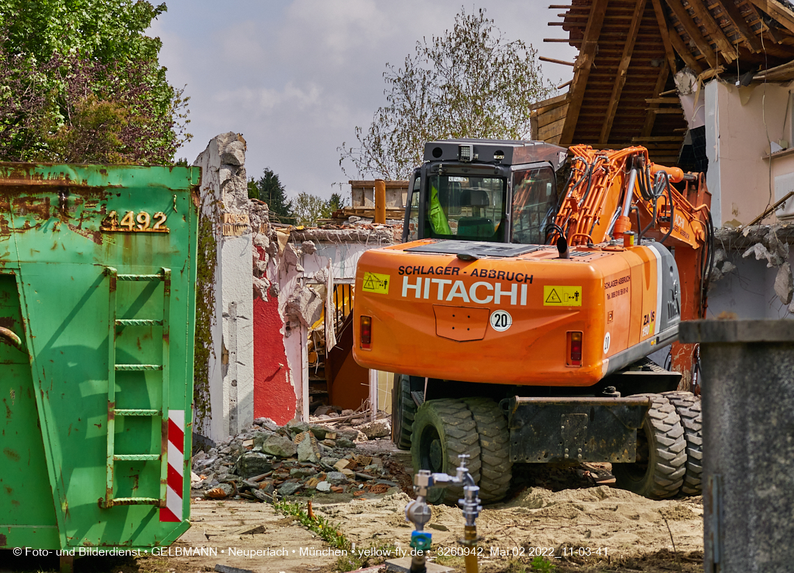 02.05.2022 - Baustelle Niederalmstraße 16